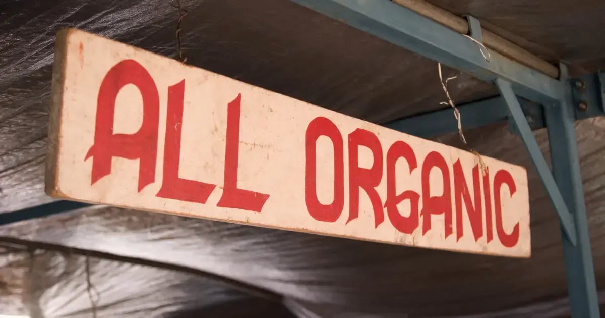 organic produce sign