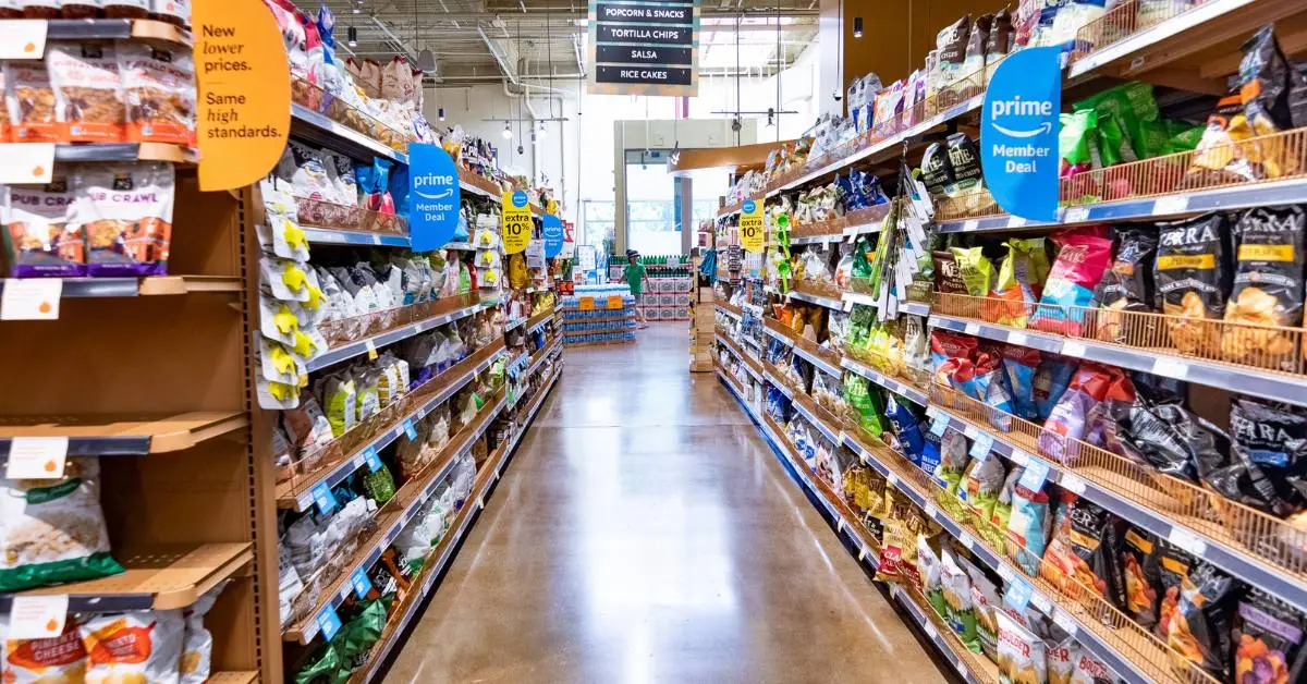 How Are Grocery Stores Organized? (+ How You Can Optimize Your Layout)