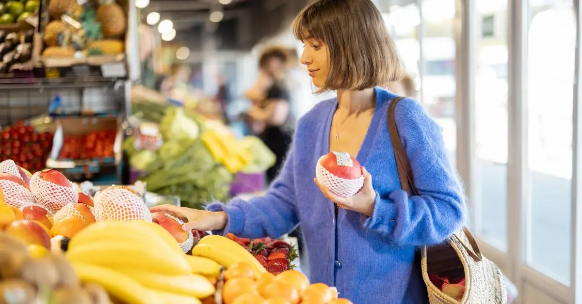 How To Reduce Shrinkage: 5 Expert Tips for Grocery Stores